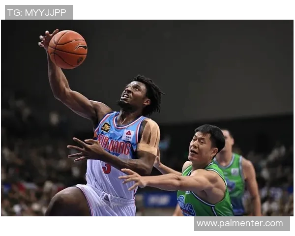 赫伯特琼斯的篮球生涯与个人成长之路探索 赫伯特琼斯的篮球生涯与个人成长之路探索